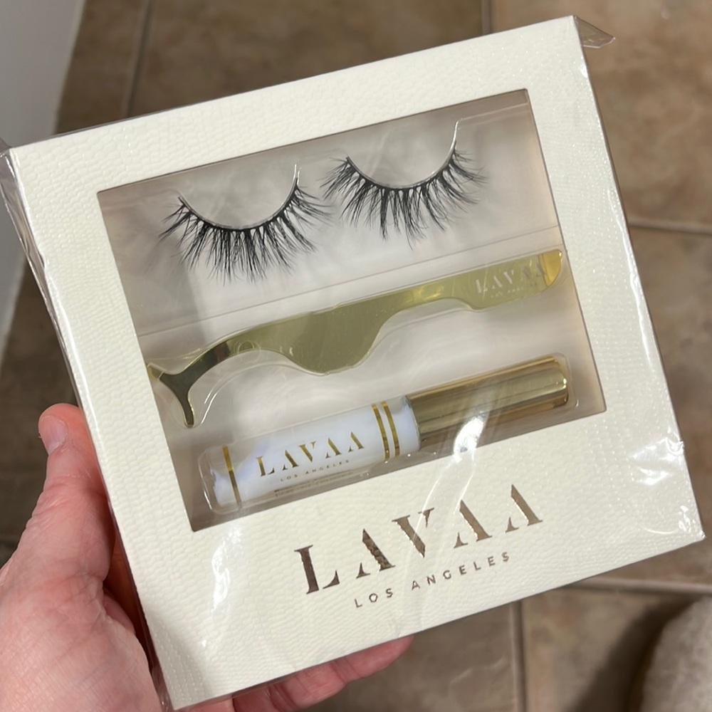 NIB Lash Set